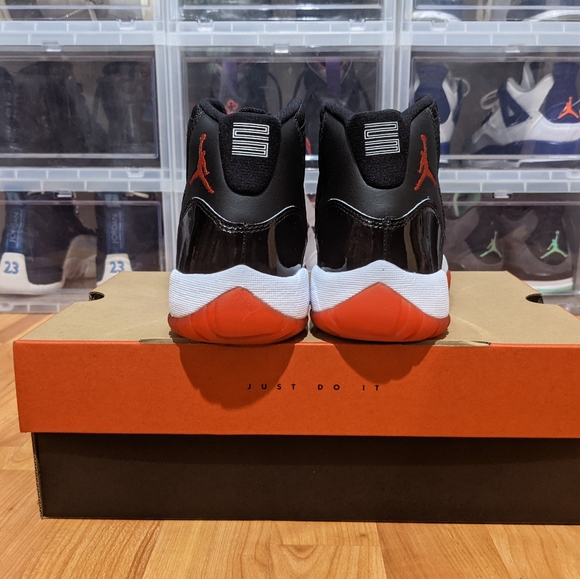 Jordan Retro 11 Bred - Picture 6 of 12